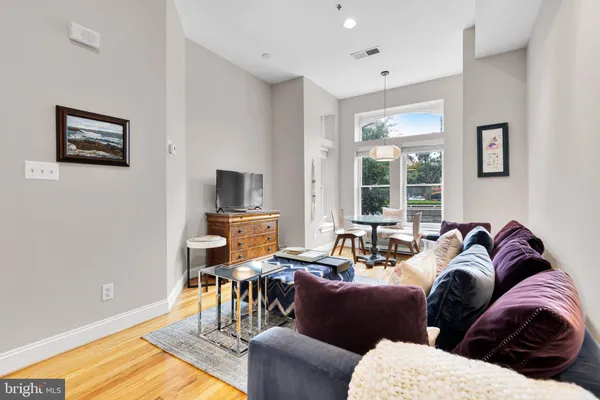 $3,550 | 2201 K Street Northwest, Unit 4, Washington, DC 20037