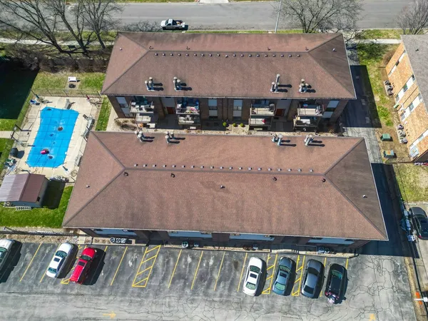 $84,900 | 1916 Tracy Drive, Unit 48, Bloomington, IL 61704
