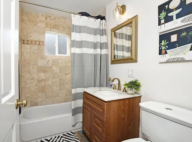 $935,000 | 5024 North Bentree Circle, Long Beach, CA 90807