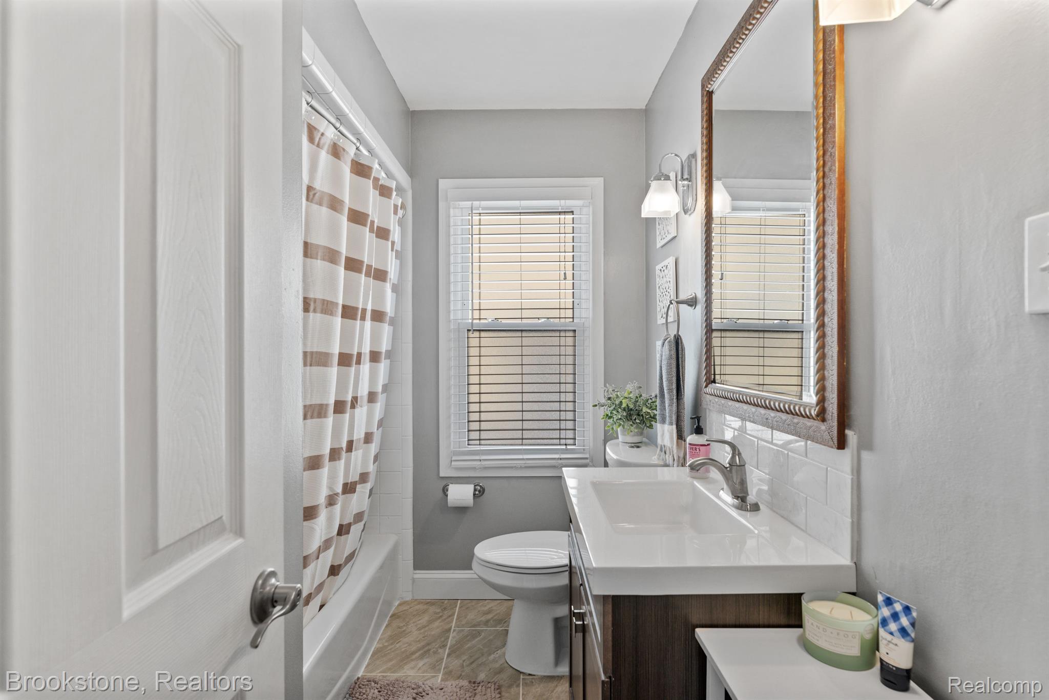 1474 Oakley Road Clawson, MI 48017 - Photo 14 of 29 Gallery Image 14