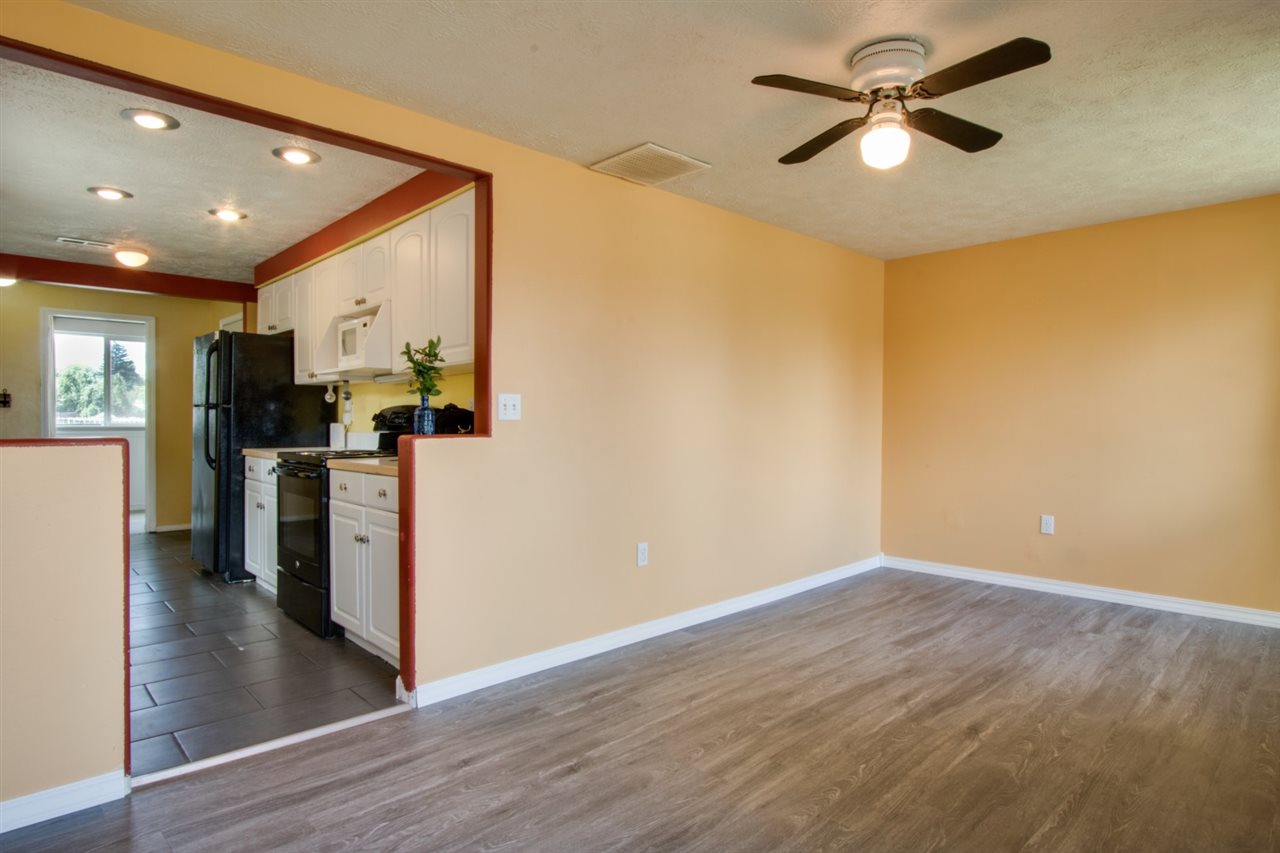1503 North Sargent Road Spokane Valley, WA 99212 - Photo 5 of 23