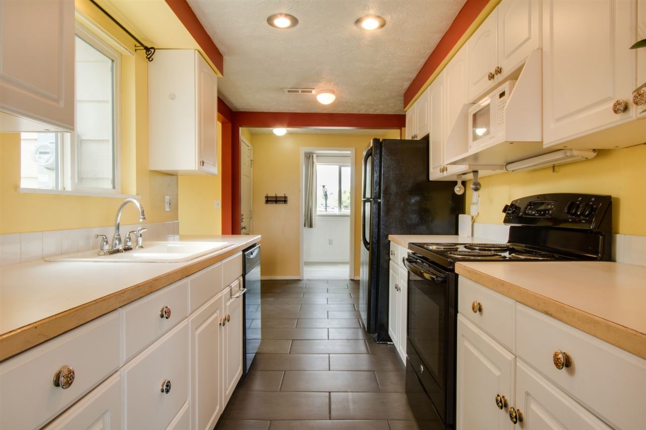 1503 North Sargent Road Spokane Valley, WA 99212 - Photo 6 of 23