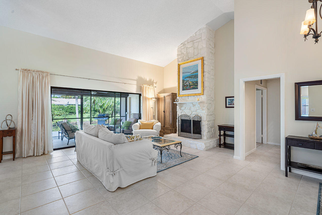 2004 Southwest 35th Avenue Delray Beach, FL 33445 - Photo 12 of 43 014-2004SW35thAve-DelrayBeach-FL-small