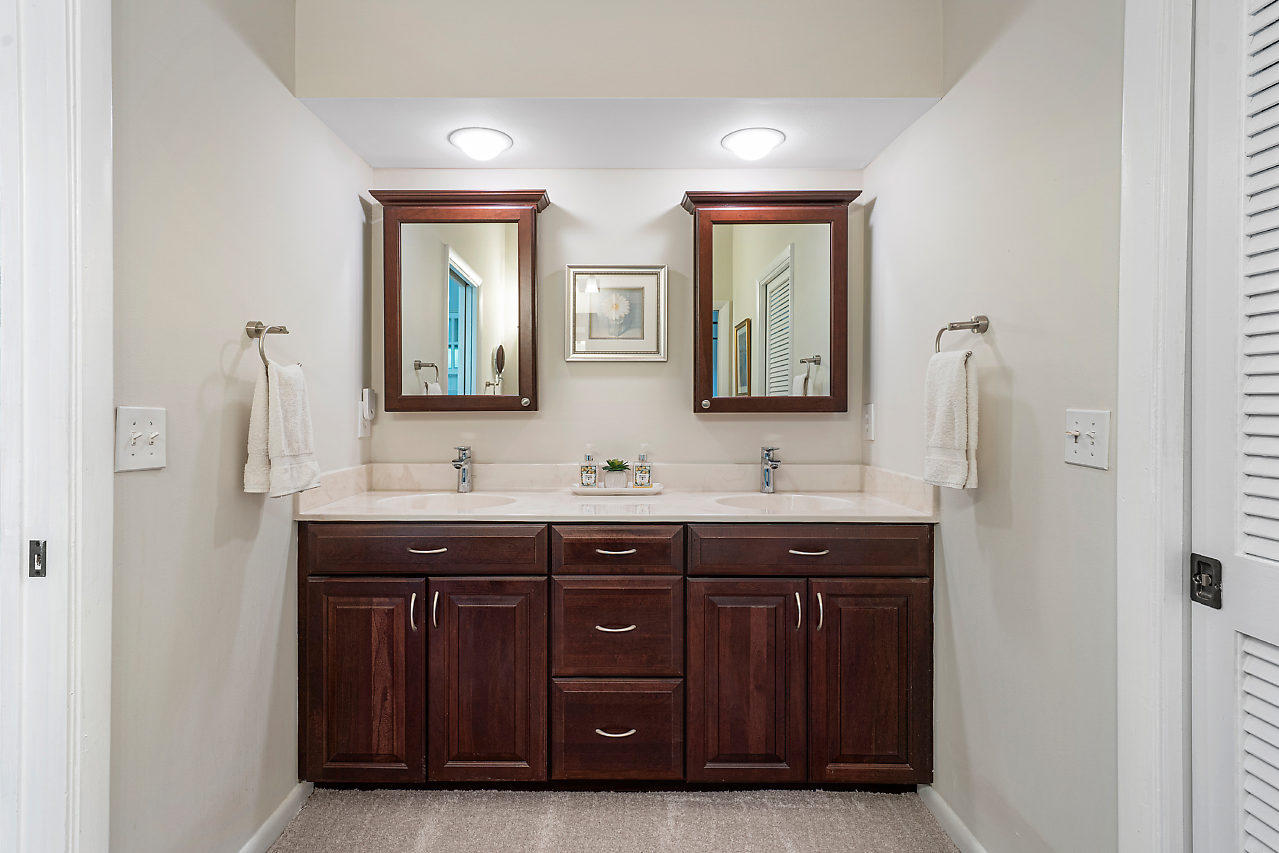 2004 Southwest 35th Avenue Delray Beach, FL 33445 - Photo 23 of 43 020-2004SW35thAve-DelrayBeach-FL-small