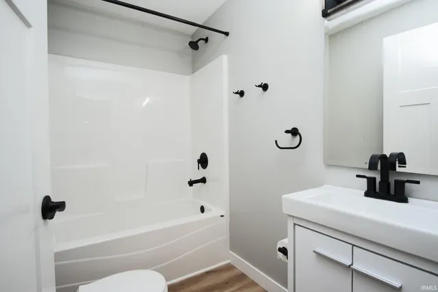 $325,000 | 3703 East 1000 North, Ossian, IN 46777