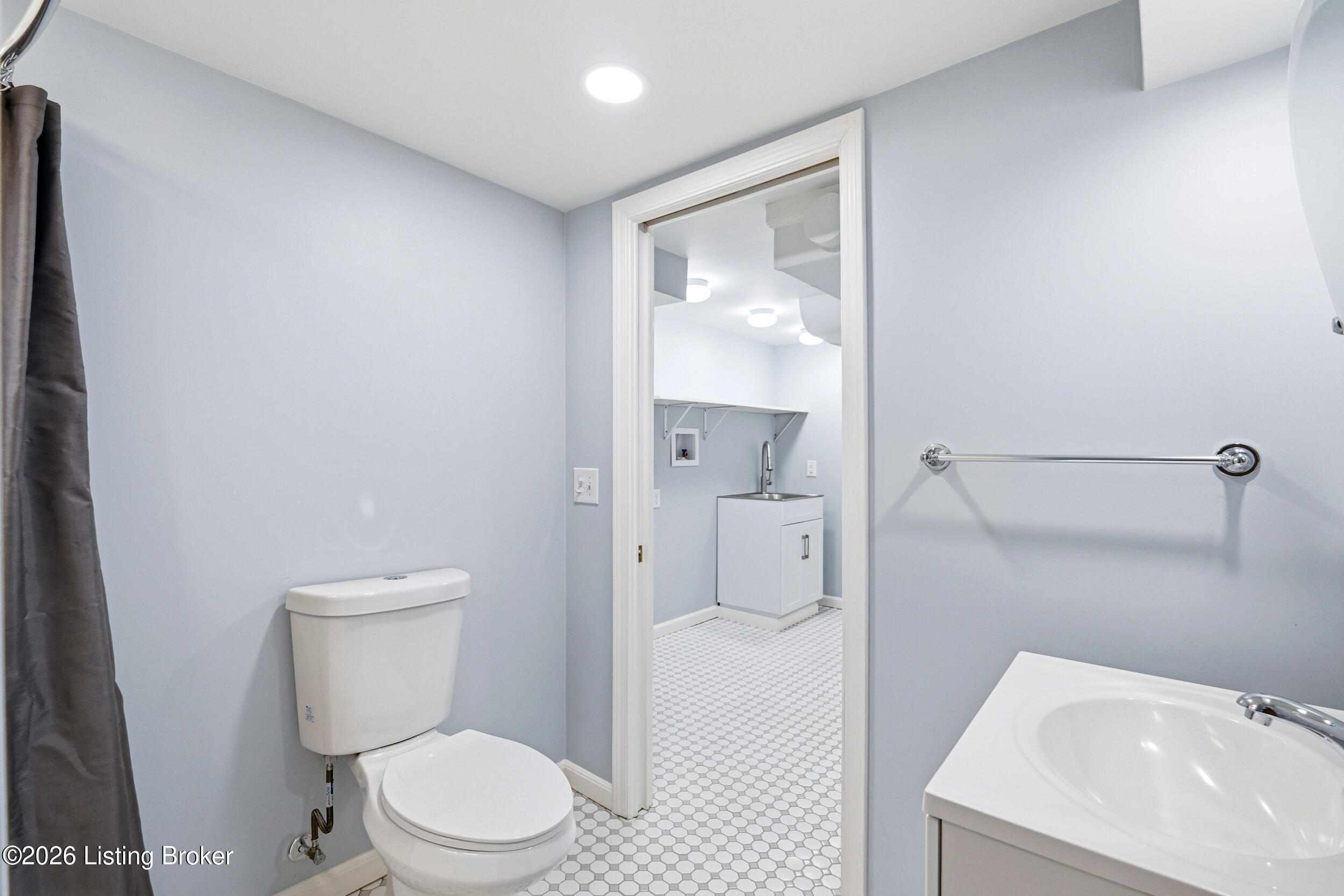 4011 Winchester Road Louisville, KY 40207 - Photo 35 of 43 4011_winchester_052