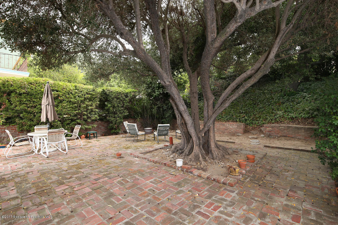 1320 Brixton Road Pasadena, CA 91105 - Photo 12 of 14 13
