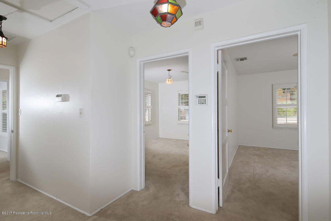 1320 Brixton Road Pasadena, CA 91105 - Photo 8 of 14 09
