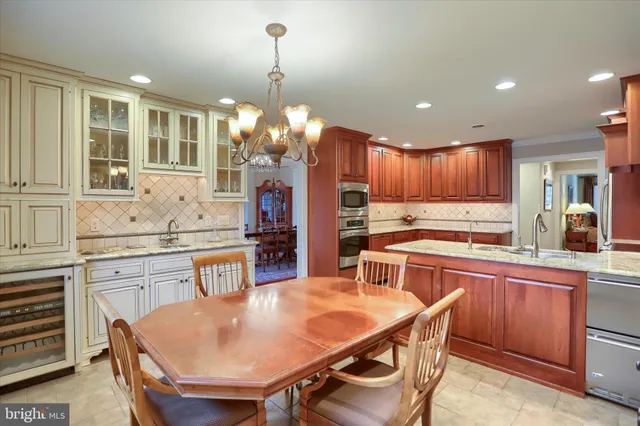 $525,000 | 1779 Summerfield Drive, Mechanicsburg, PA 17055