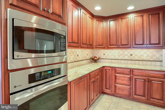 $525,000 | 1779 Summerfield Drive, Mechanicsburg, PA 17055