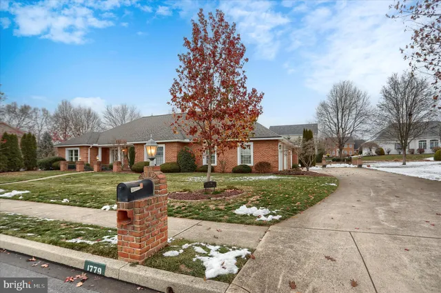 $525,000 | 1779 Summerfield Drive, Mechanicsburg, PA 17055