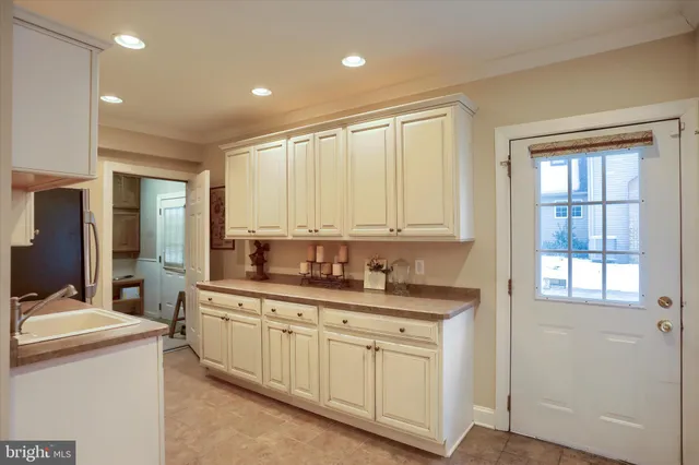 $525,000 | 1779 Summerfield Drive, Mechanicsburg, PA 17055