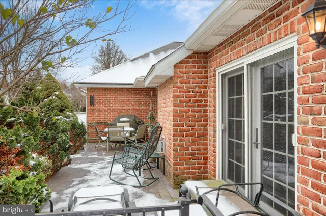 $525,000 | 1779 Summerfield Drive, Mechanicsburg, PA 17055