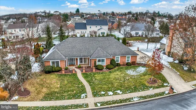 $525,000 | 1779 Summerfield Drive, Mechanicsburg, PA 17055