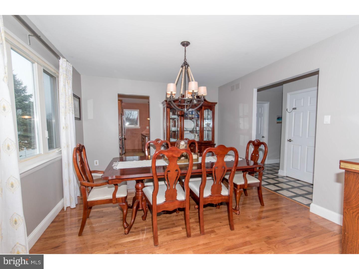 1260 Welsh Road Warrington, PA 18976 - Photo 5 of 25 Dining Room