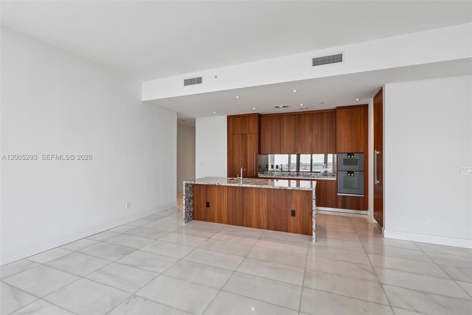 175 Southeast 25th Road, Unit 2803 Miami, FL 33129 - Photo 23 of 56