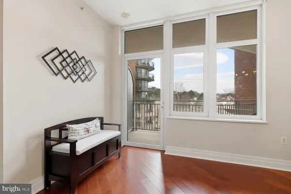 $550,000 | 8220 Crestwood Heights Drive, Unit 419, McLean, VA 22102