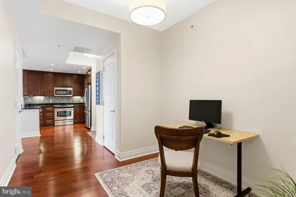 $550,000 | 8220 Crestwood Heights Drive, Unit 419, McLean, VA 22102