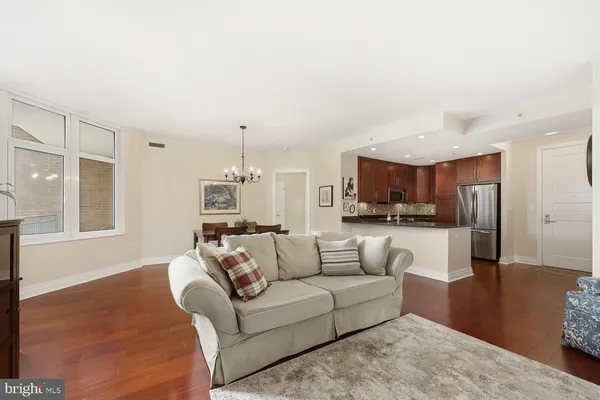$550,000 | 8220 Crestwood Heights Drive, Unit 419, McLean, VA 22102
