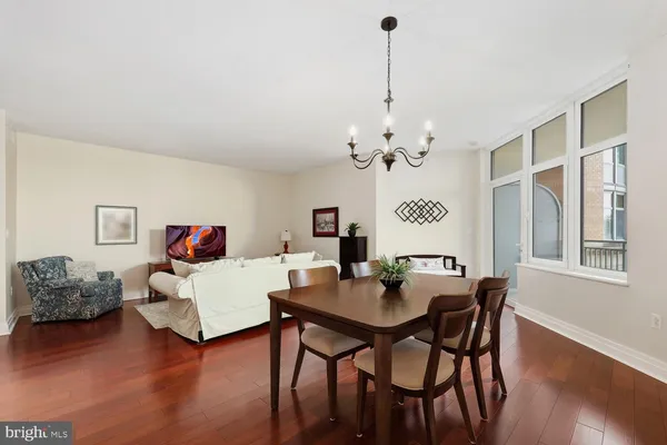 $550,000 | 8220 Crestwood Heights Drive, Unit 419, McLean, VA 22102