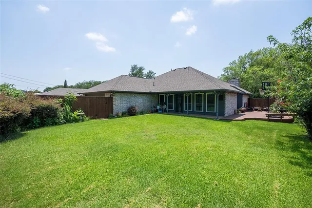 $2,799 | 116 Meadowglen Circle, Coppell, TX 75019