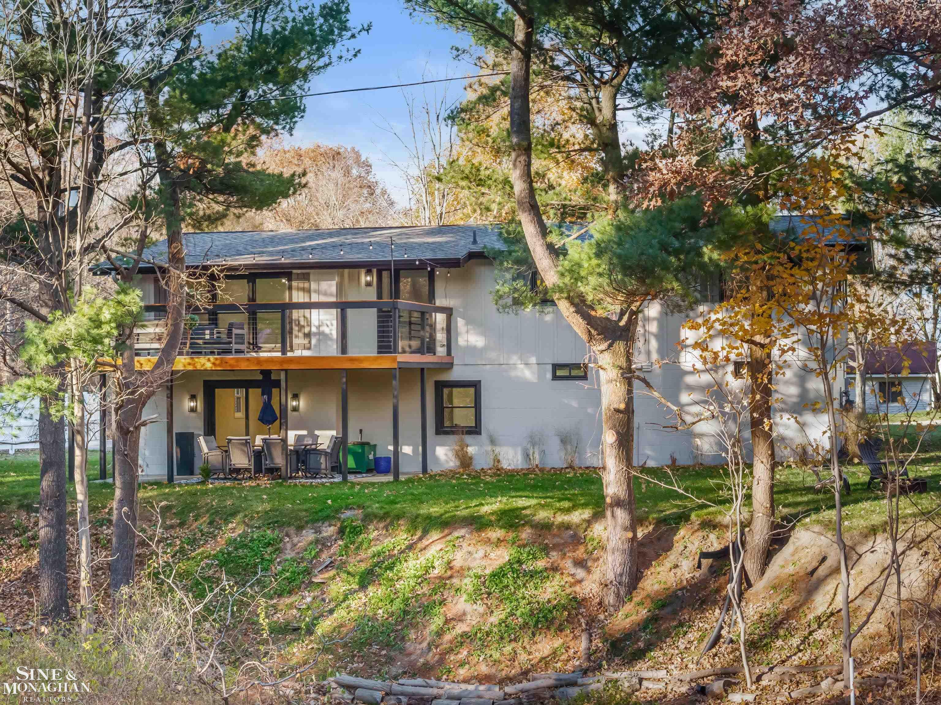 431 Fairlane Drive Traverse City, MI 49684 - Photo 67 of 77 Gallery Image 67