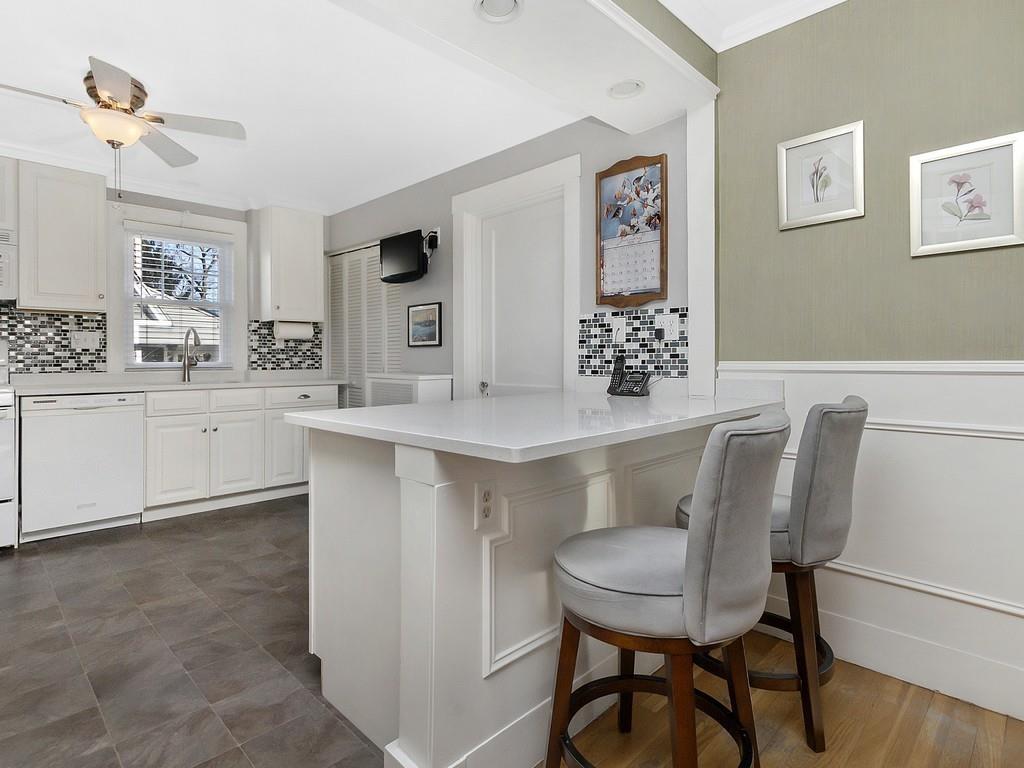 70 Hawthorne Road Waltham, MA 02451 - Photo 9 of 39 Gallery Image 9