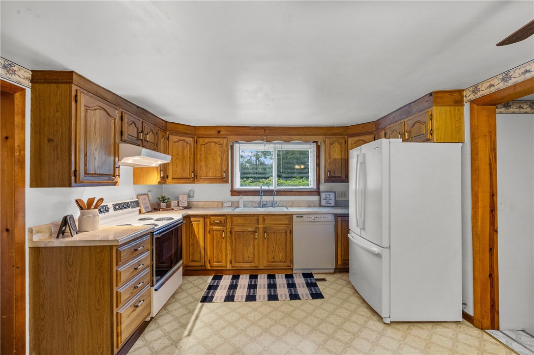 7905 Brown Road Wolcott, NY 14590 - Photo 27 of 45