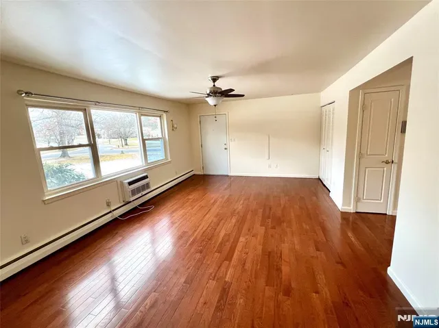 $2,200 | 1 Rustic Circle, Unit 1C, Montvale, NJ 07645