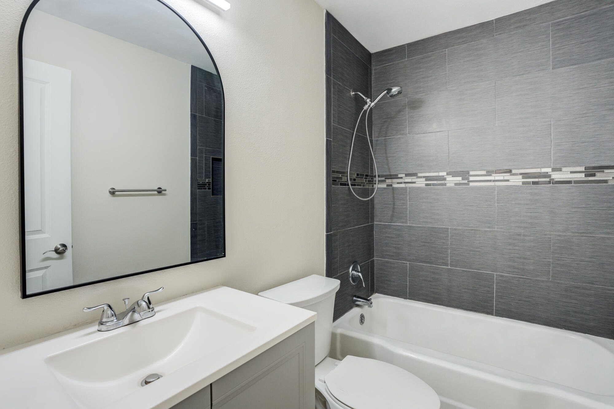1508 39th Street Lubbock, TX 79412 - Photo 15 of 24 DSC02381_2_3_4_5