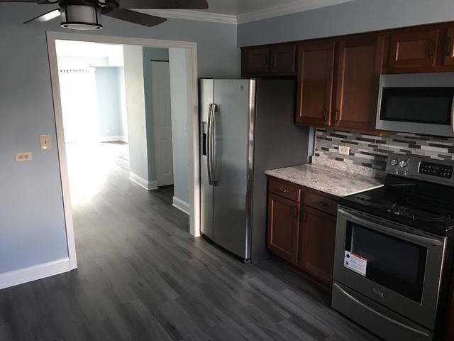 501 McHenry Road, Unit 2B Wheeling, IL 60090 - Photo 8 of 18