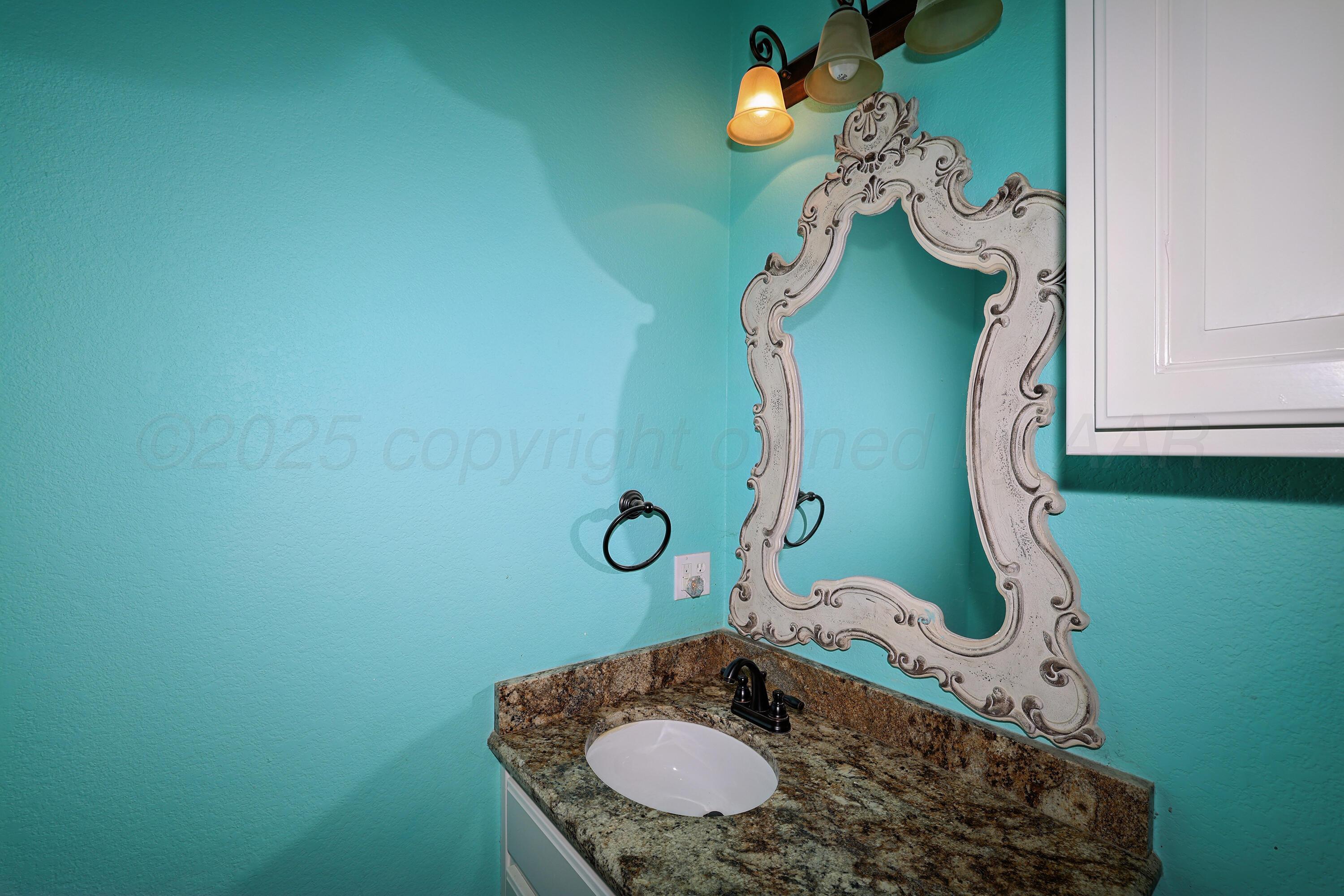 5282 County Road 8 Claude, TX 79019 - Photo 26 of 51 26-2nd Bedroom Bath