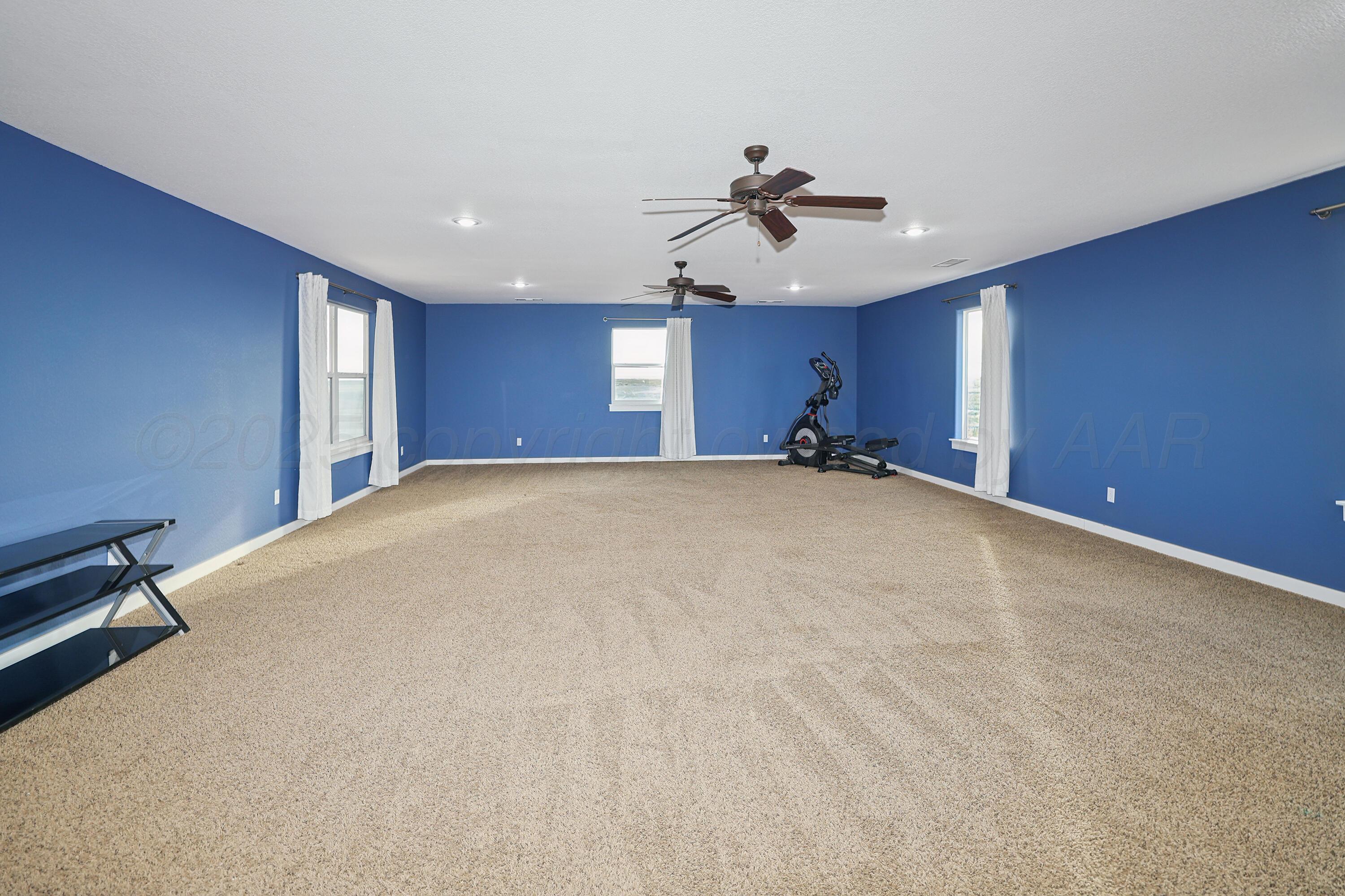 5282 County Road 8 Claude, TX 79019 - Photo 37 of 51 a view of a livingroom with a cabinet and window