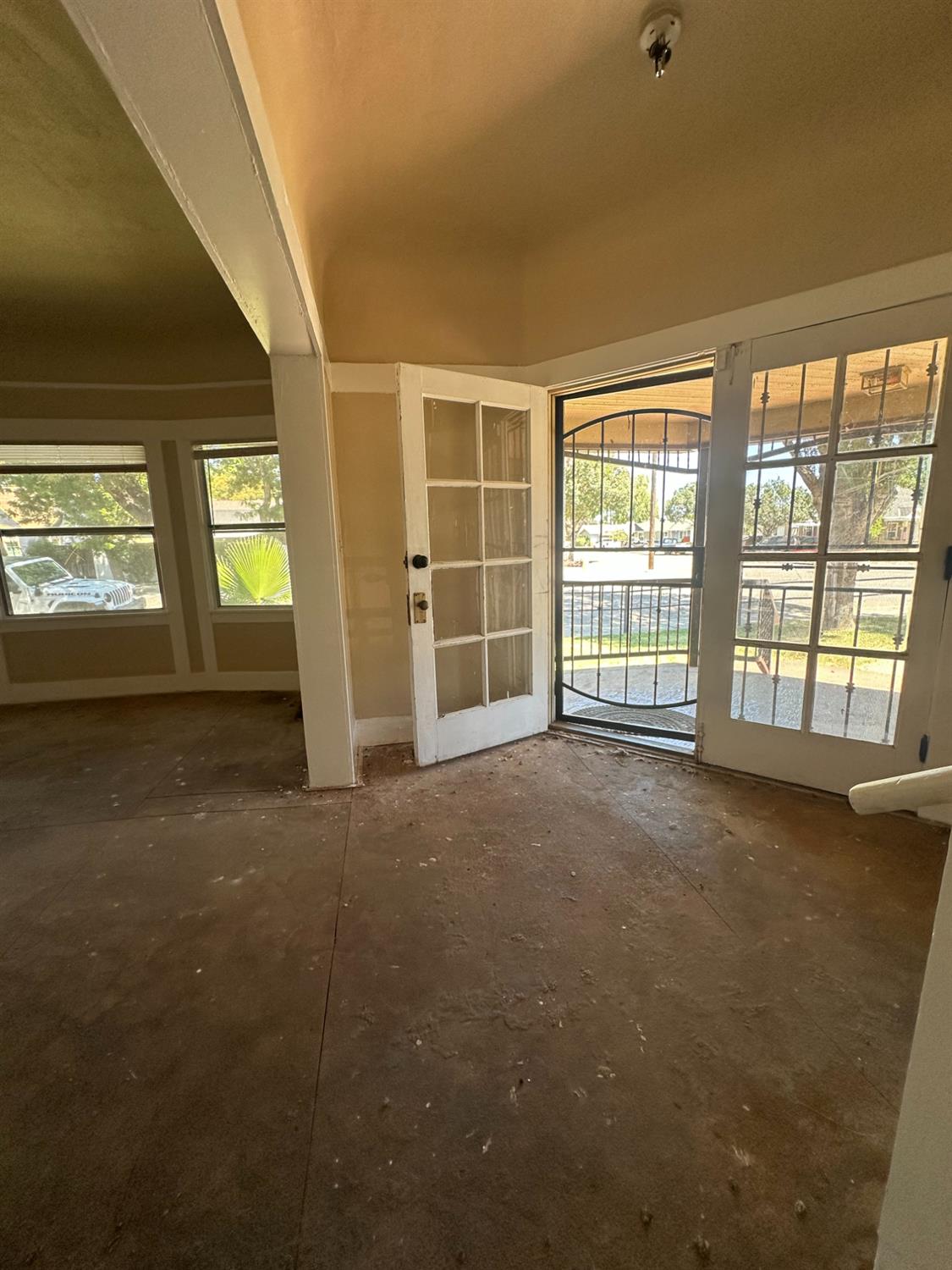 230 North 3rd Street Patterson, CA 95363 - Photo 8 of 70