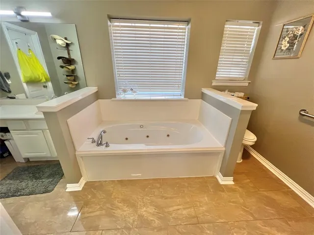 $420,000 | 19430 Sara Lane, Flint, TX 75762