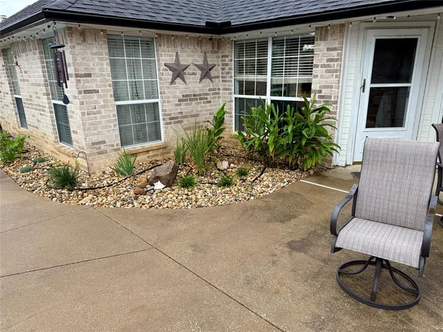 $420,000 | 19430 Sara Lane, Flint, TX 75762