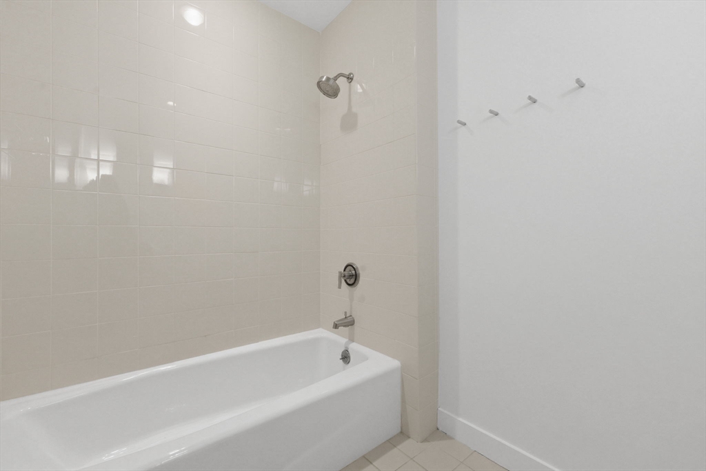 80 Broad Street, Unit 302 Boston, MA 02110 - Photo 18 of 22