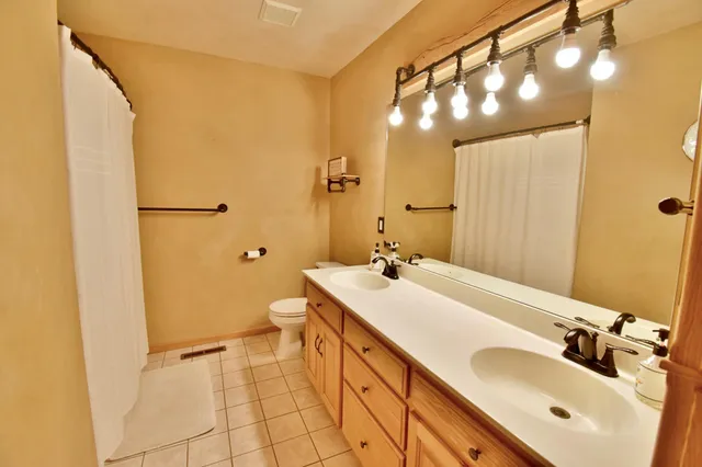 $614,900 | 8245 West Beatrice Drive, Clear Lake, MN 55319