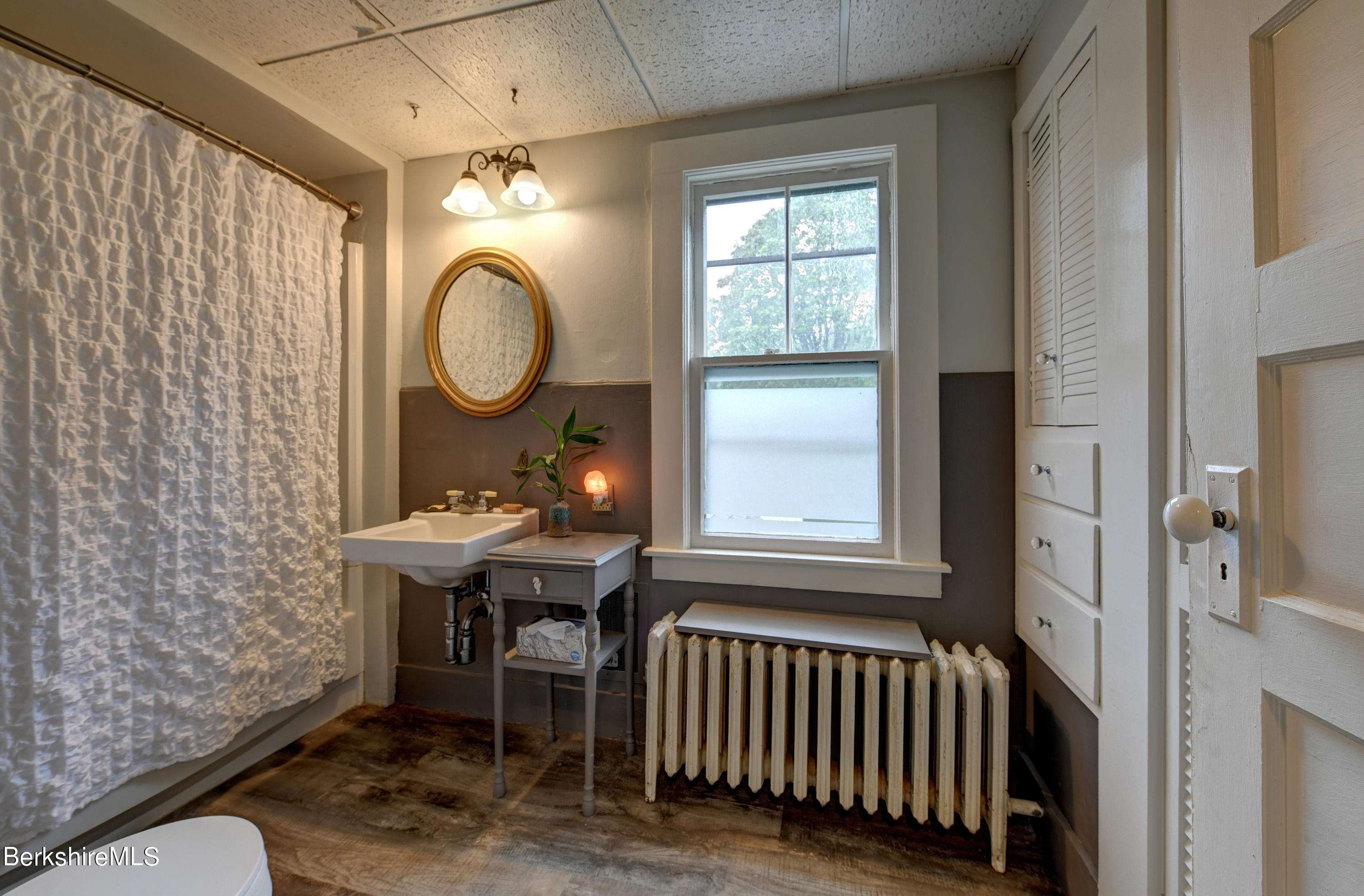 15 Lenox Road West Stockbridge, MA 01266 - Photo 14 of 20 Bathroom