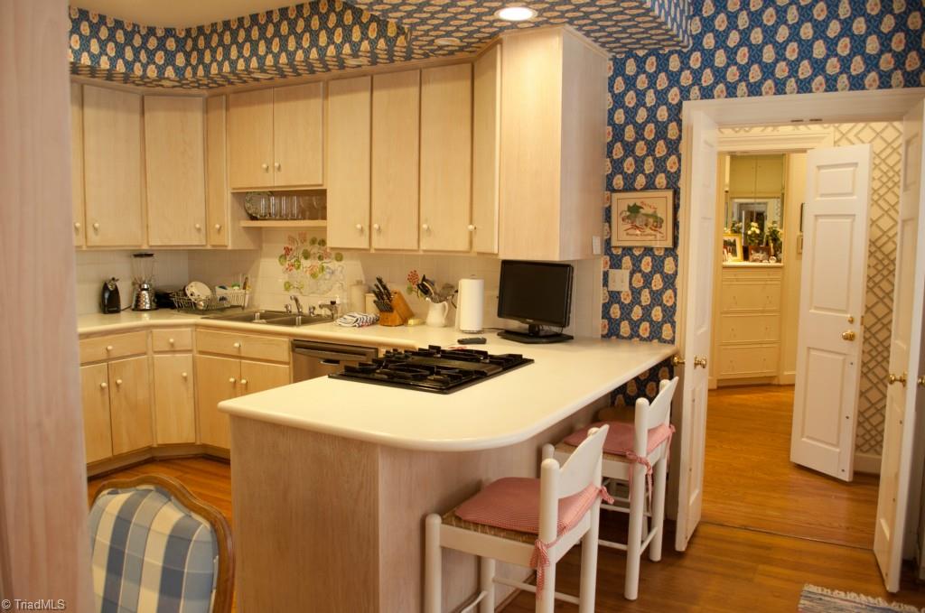 905 Rockford Road High Point, NC 27262 - Photo 14 of 30 Gallery Image 14