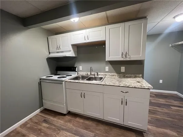 $550 | 145 Brighton Avenue, Unit 2, Rochester, PA 15074