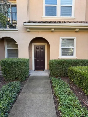 $299,988 | 4800 Westlake Parkway, Unit 308, Sacramento, CA 95835