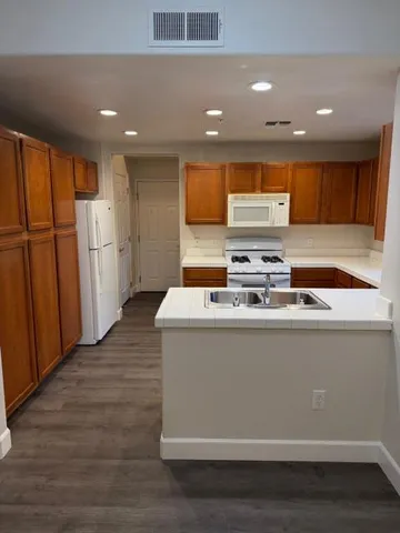 $299,988 | 4800 Westlake Parkway, Unit 308, Sacramento, CA 95835