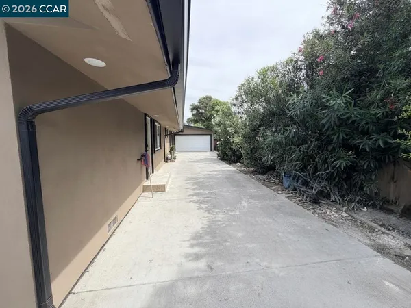 $2,500 | 3232 Sanguinetti Lane, Unit B, Stockton, CA 95205