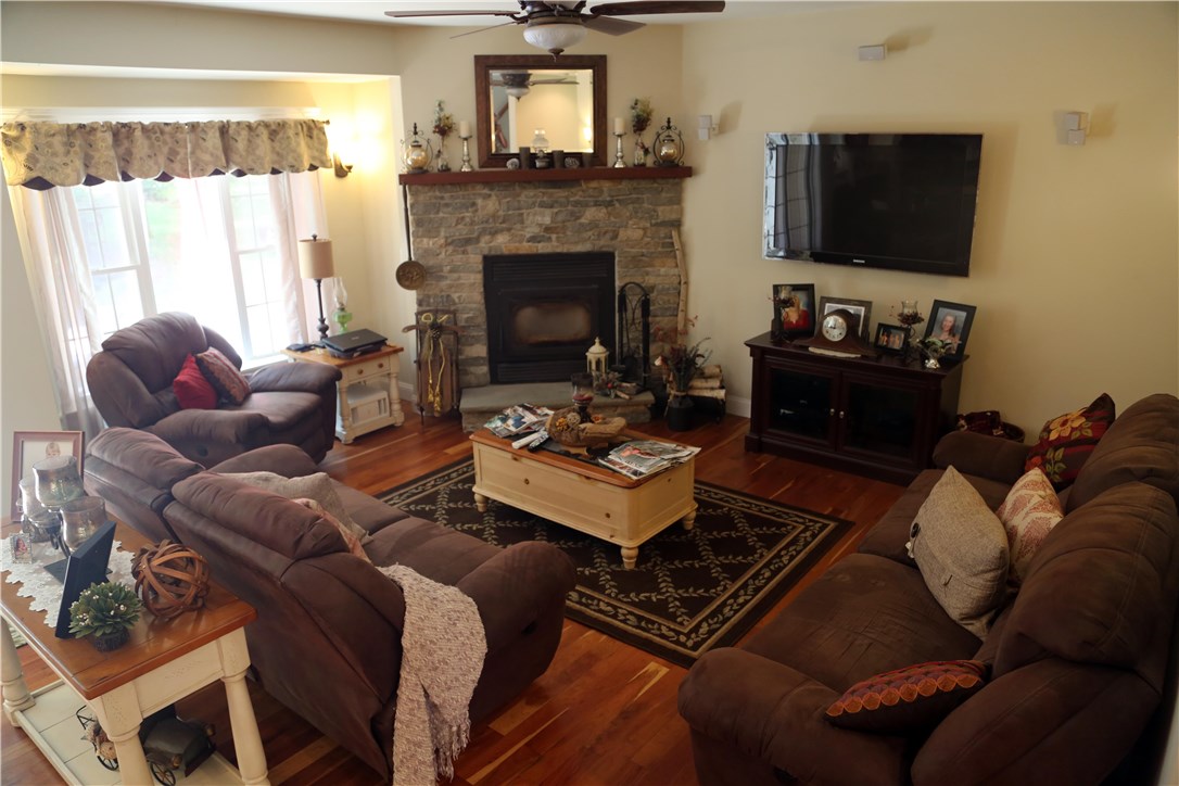 95 Beaver River Road Richmond, RI 02892 - Photo 17 of 27