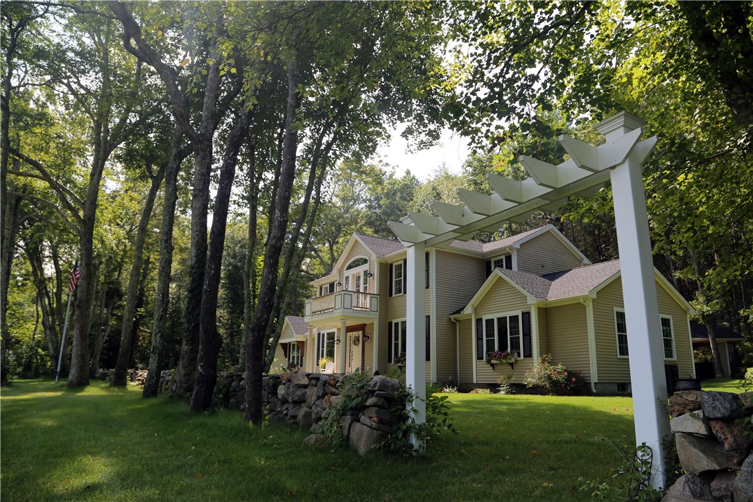 95 Beaver River Road Richmond, RI 02892 - Photo 2 of 27