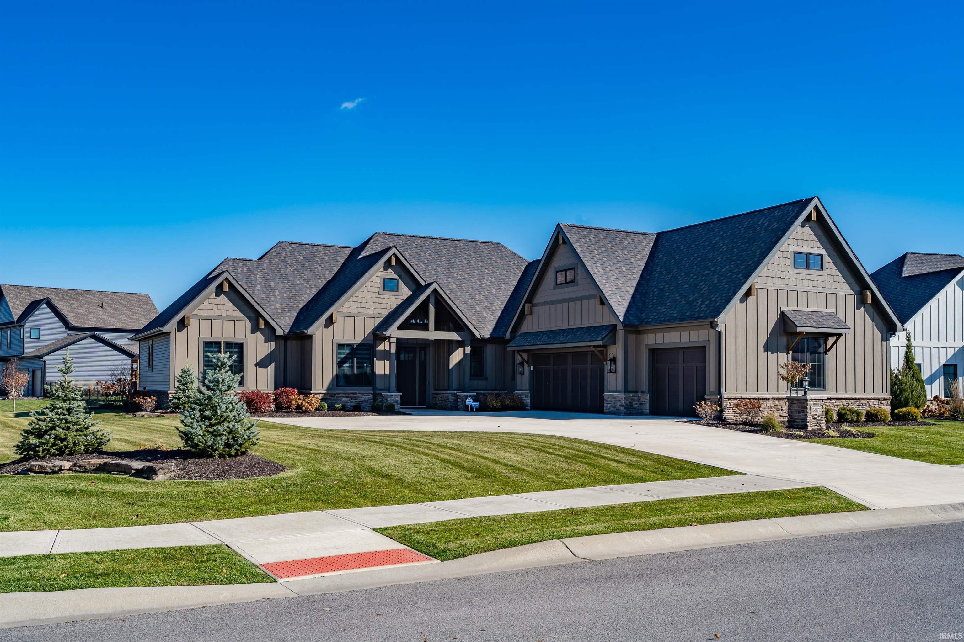 16570 Chilton Cove Huntertown, IN 46748 - Photo 2 of 36