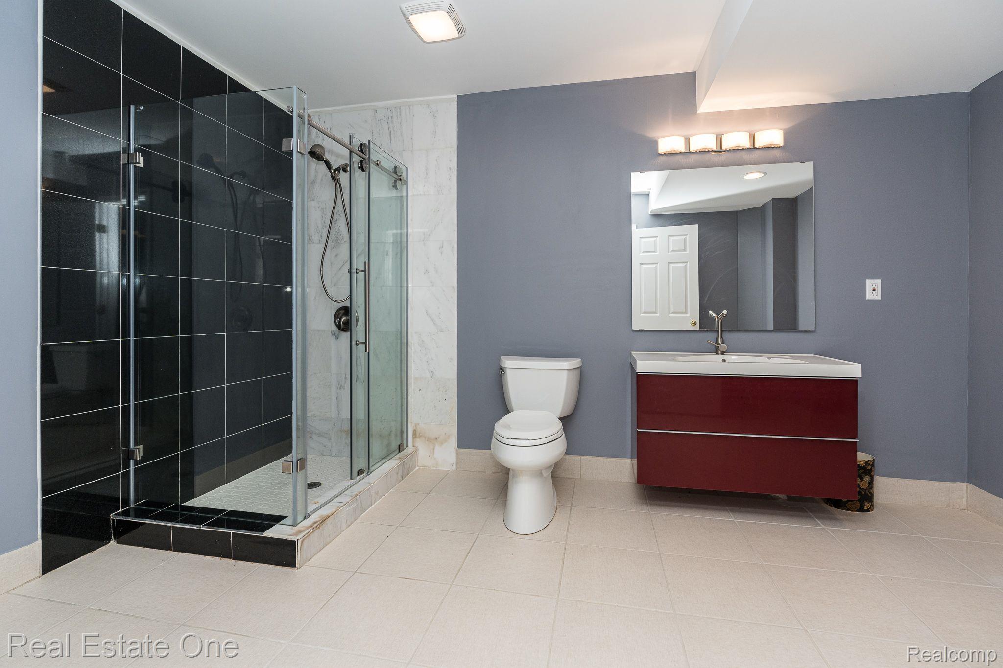 1233 Letica Drive Rochester, MI 48307 - Photo 24 of 27 Gallery Image 24