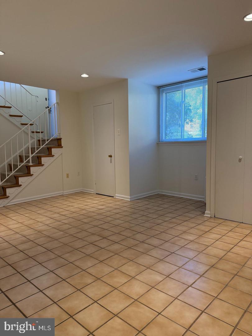 11008 Saffold Way Reston, VA 20190 - Photo 7 of 22