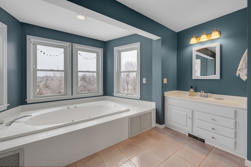 15 Birch Hill Road West Brookfield, MA 01585 - Photo 21 of 42